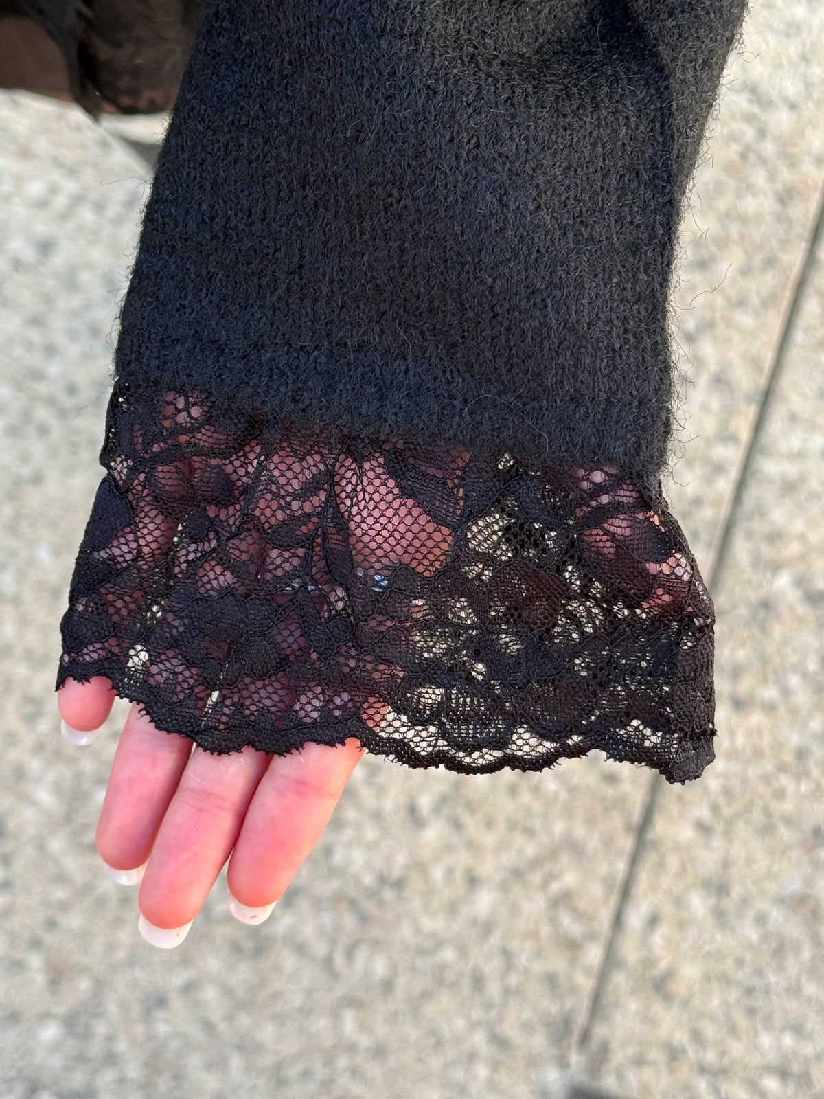Gilet à dentelle Chantal - Noir